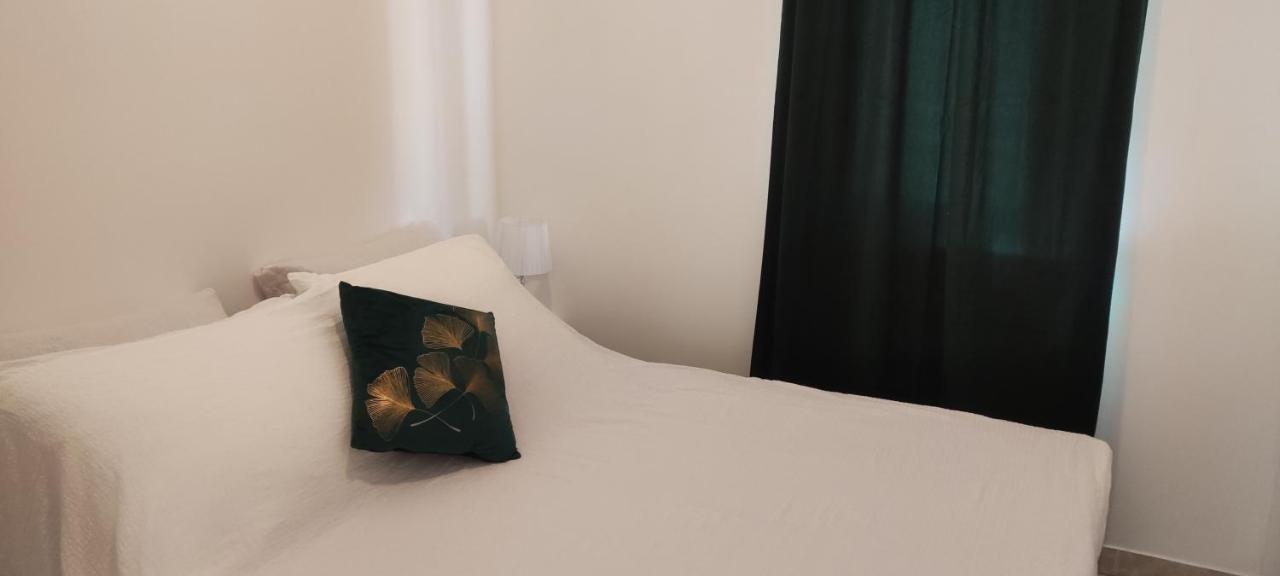 Apartman Mila มารีนา ภายนอก รูปภาพ